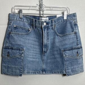 Aritzia Denim Forum 90s Cargo Mini Skirt